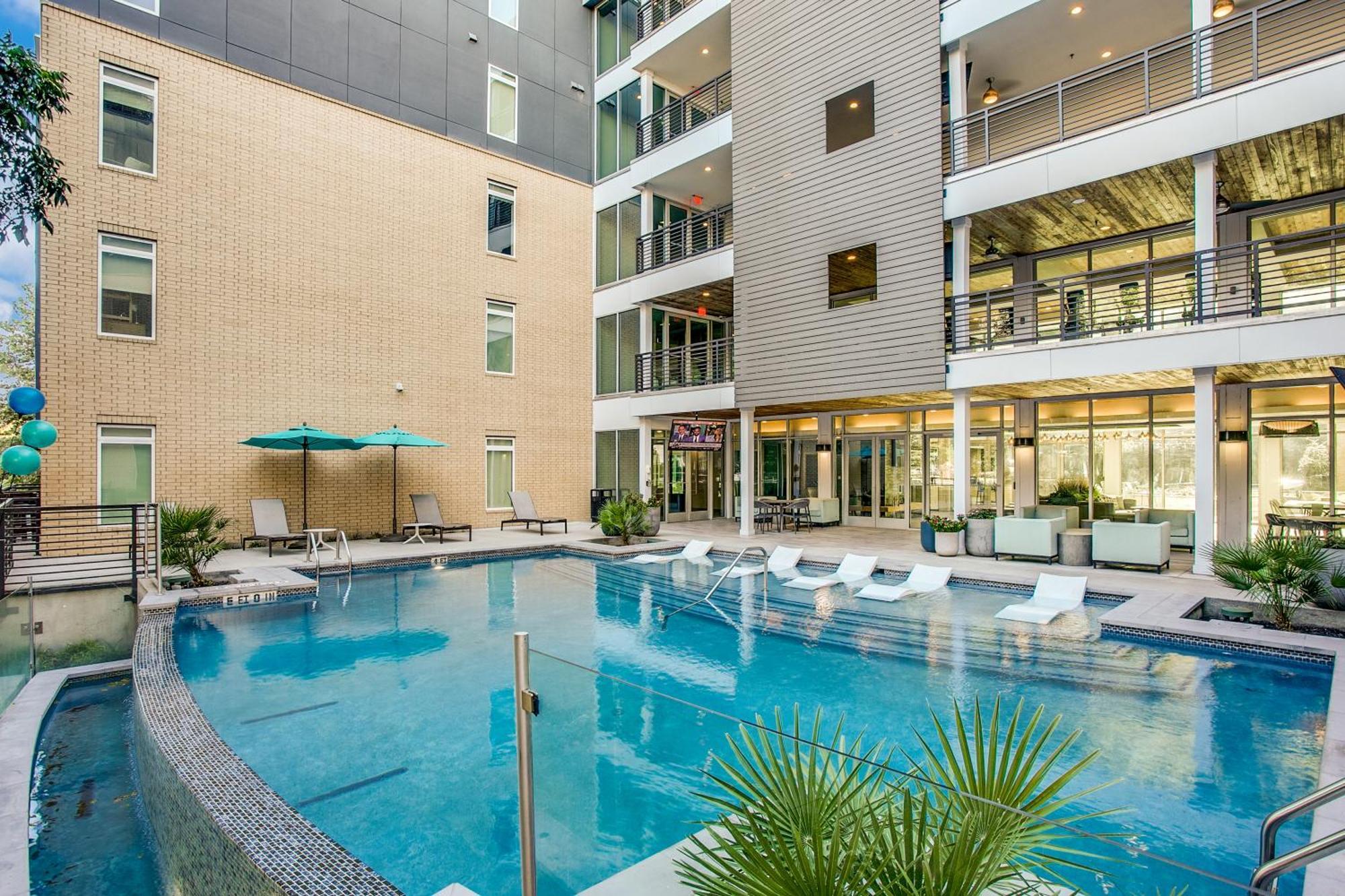 Lush Downtown Condo On Riverwalk W King Ste, Free Parking, Pet Friendly, Centrally Located On Riverwalk San Antonio Luaran gambar